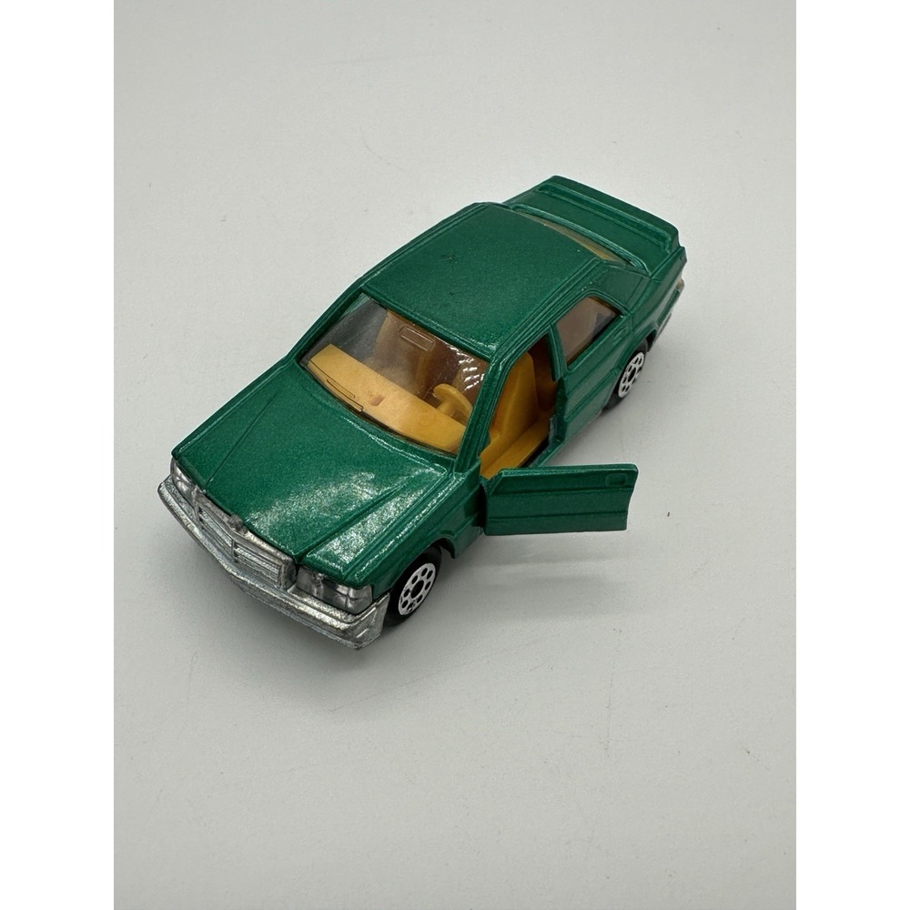 Vintage Majorette No 231 Mercedes 190E 2.3-16 Green 1/59 France